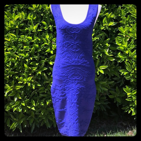 Nicole Miller Dresses & Skirts - 🍒Nicole Miller Artellier bodycon dress medium